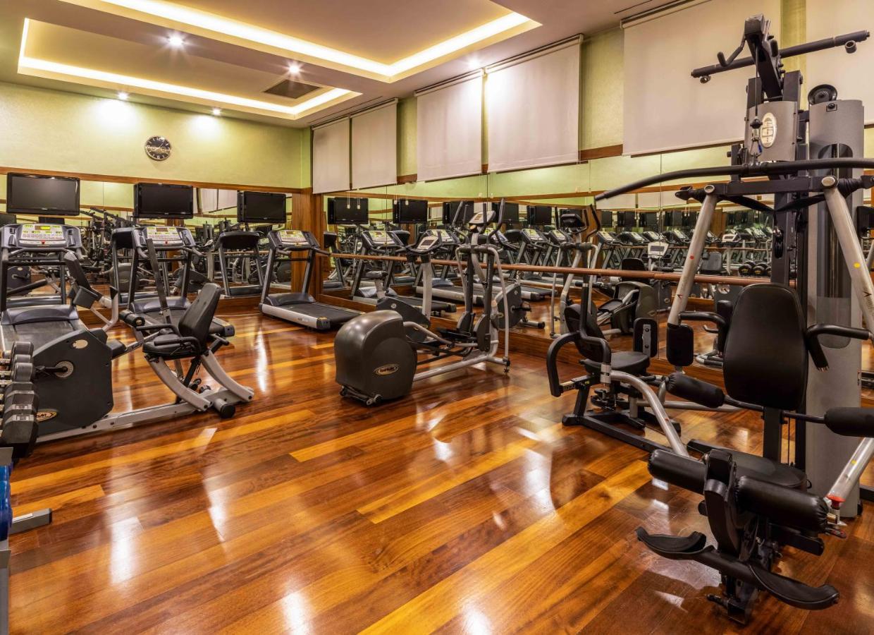 Hotel Celik Palas Convention Center & Thermal Spa Bursa Kültér fotó A gym in a hotel